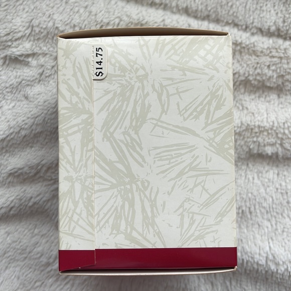 🎄💅 Holiday Barbie Vintage Ornament - Picture 2 of 3